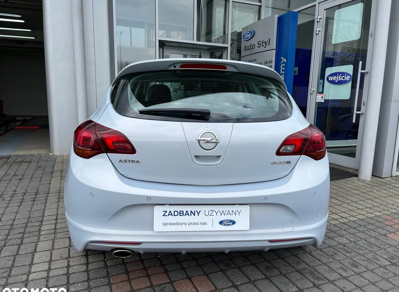 Opel Astra cena 37900 przebieg: 210000, rok produkcji 2013 z Dobre Miasto małe 154